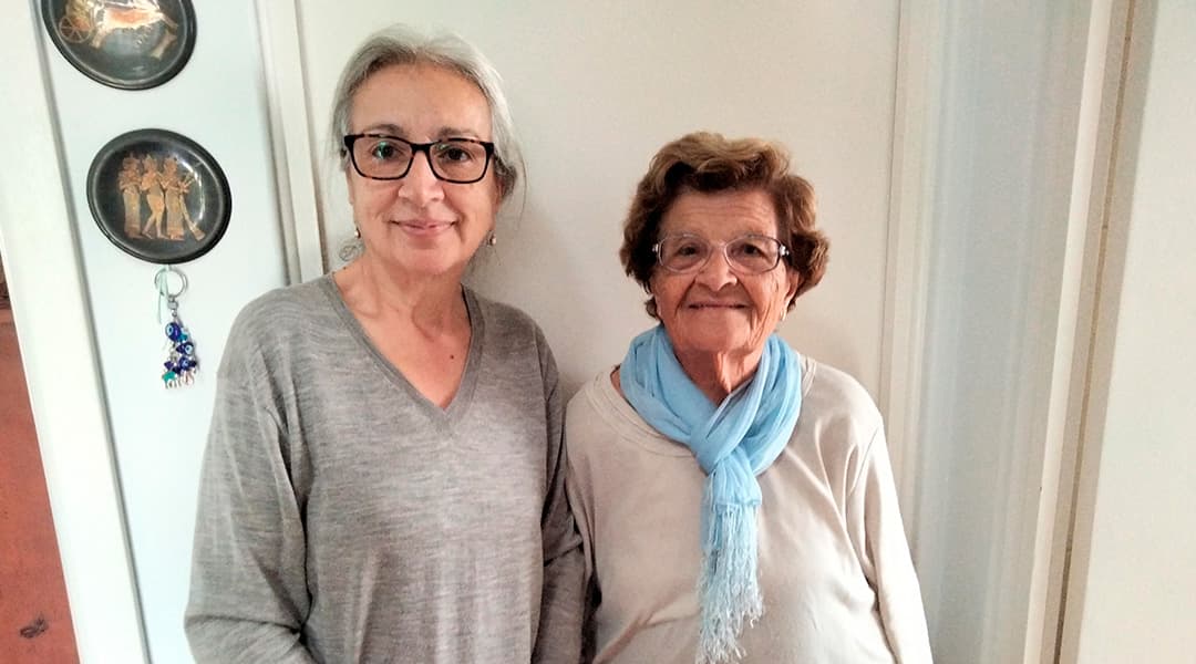 Photo of Alexandra (left) and Patricia (right)